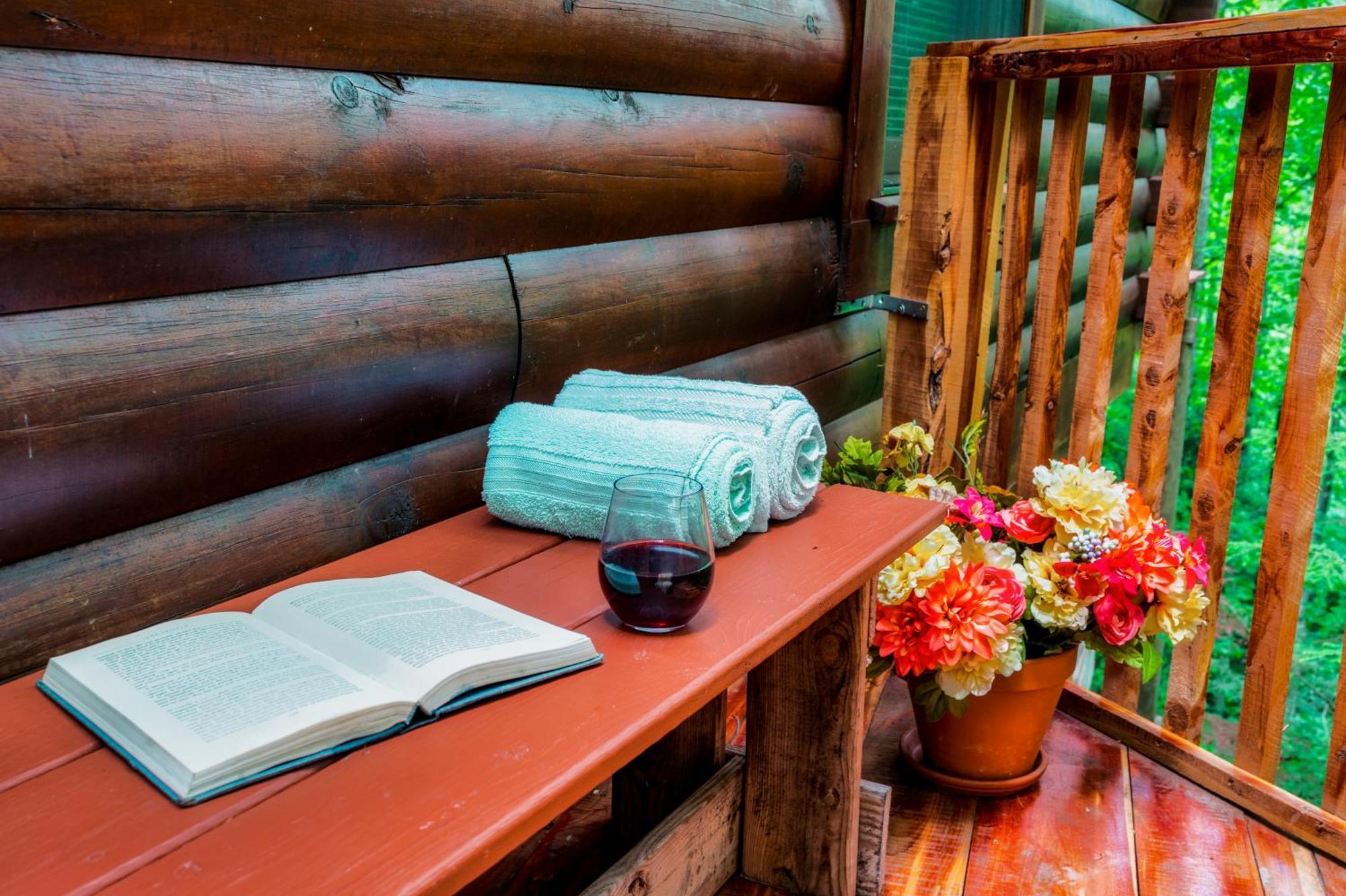 Cabin In A Gated Resort With Seasonal Resort Pool ピジョンフォージ エクステリア 写真