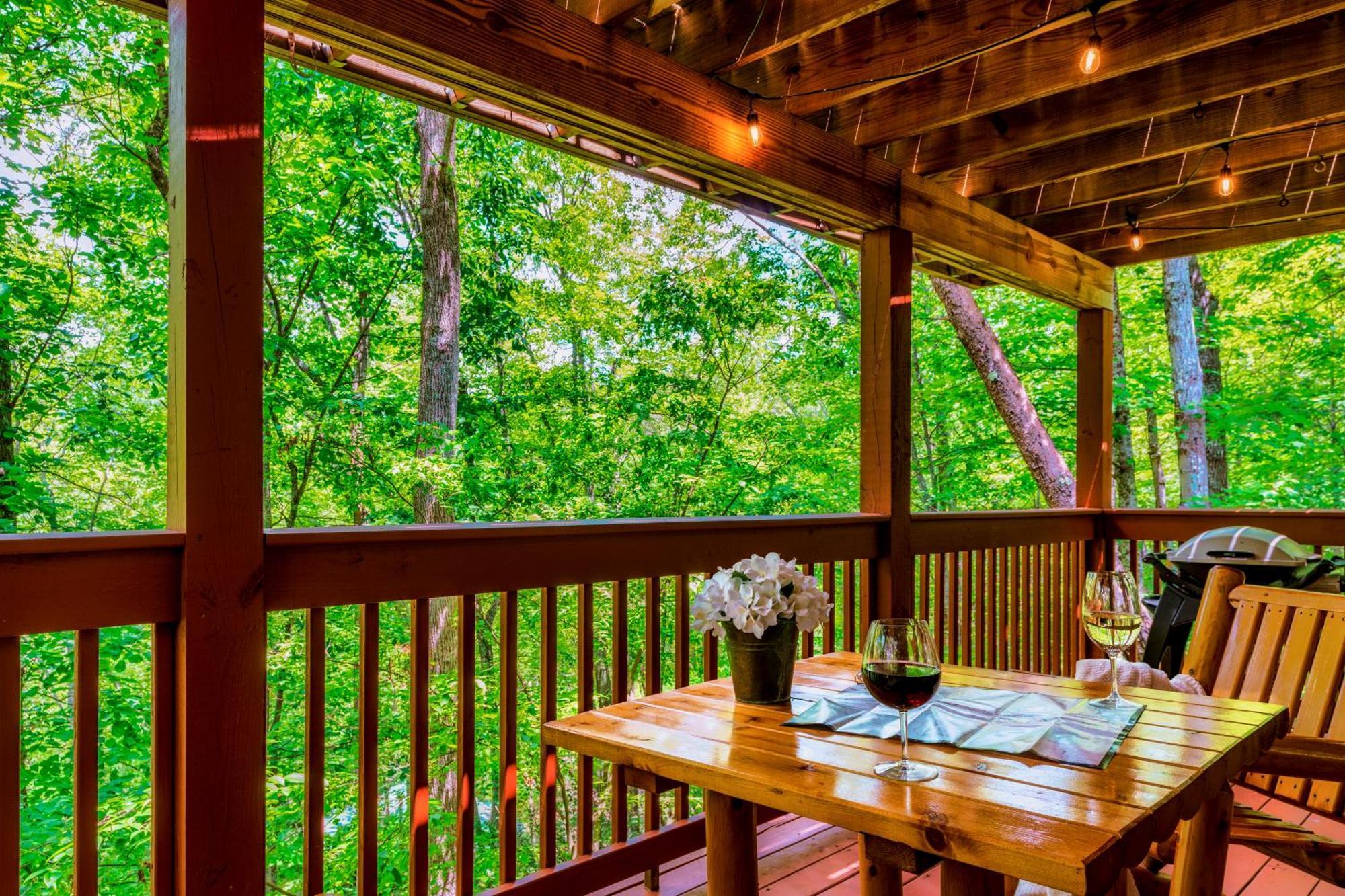 Cabin In A Gated Resort With Seasonal Resort Pool ピジョンフォージ エクステリア 写真