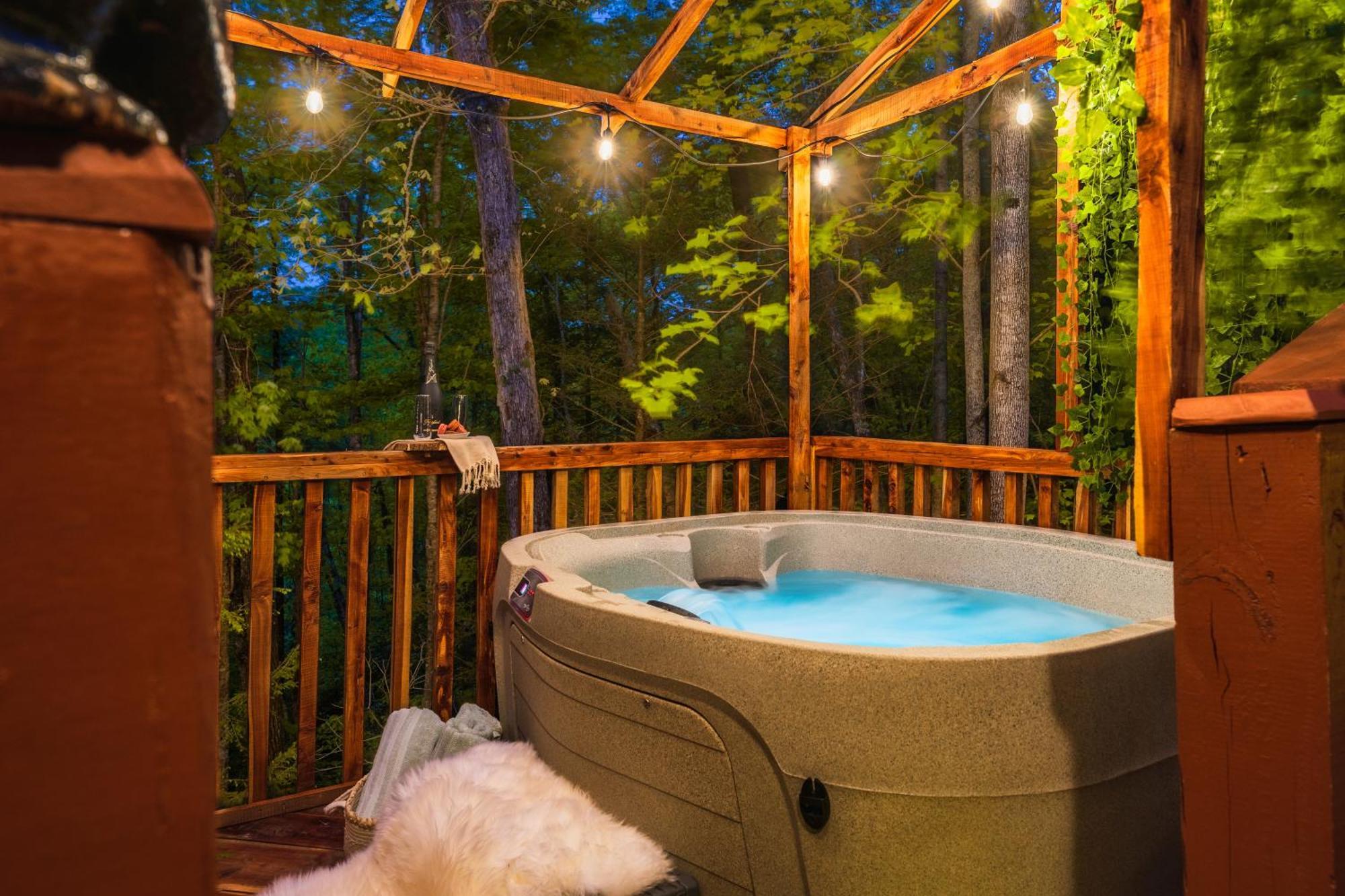 Cabin In A Gated Resort With Seasonal Resort Pool ピジョンフォージ エクステリア 写真