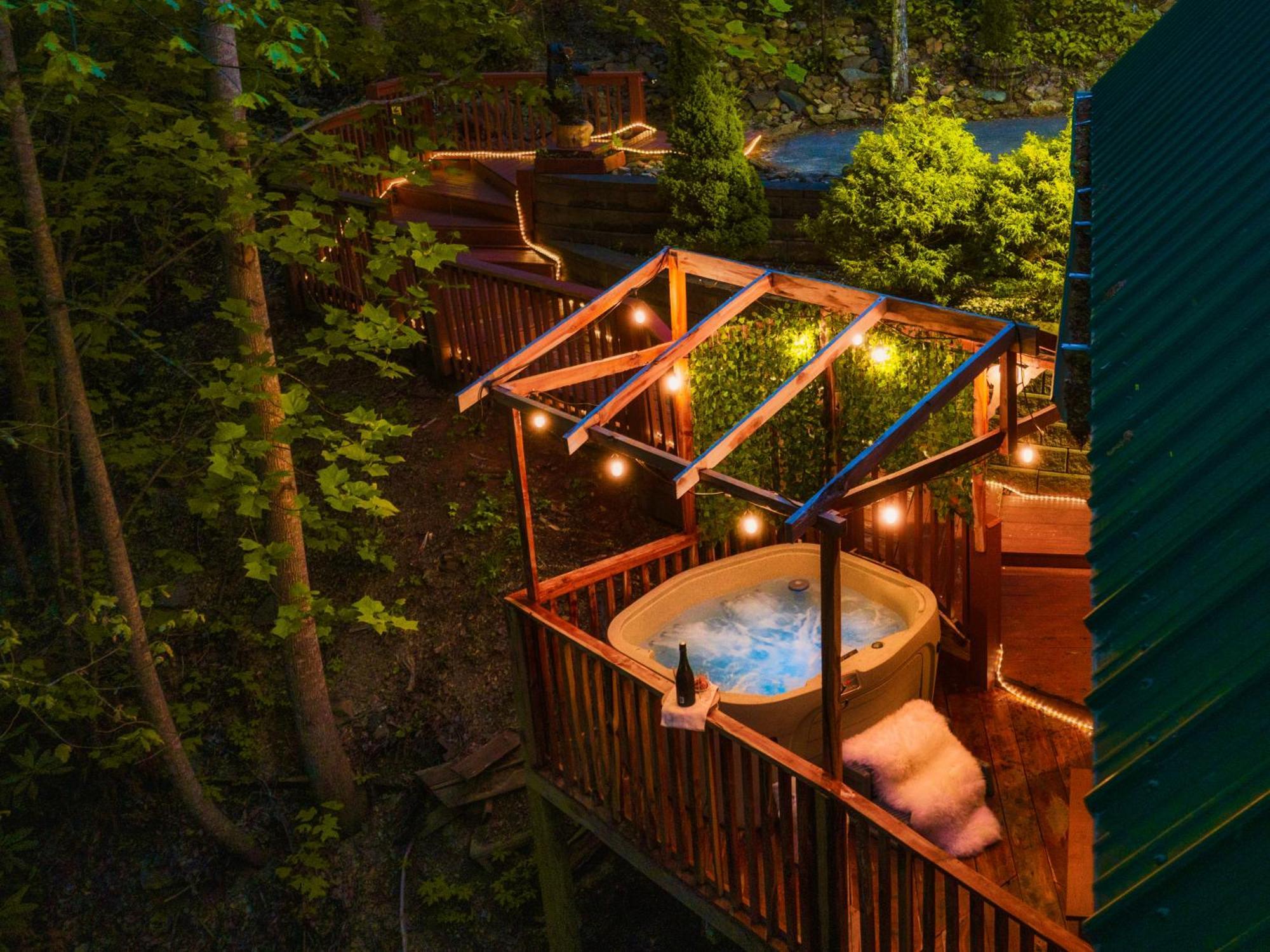 Cabin In A Gated Resort With Seasonal Resort Pool ピジョンフォージ エクステリア 写真