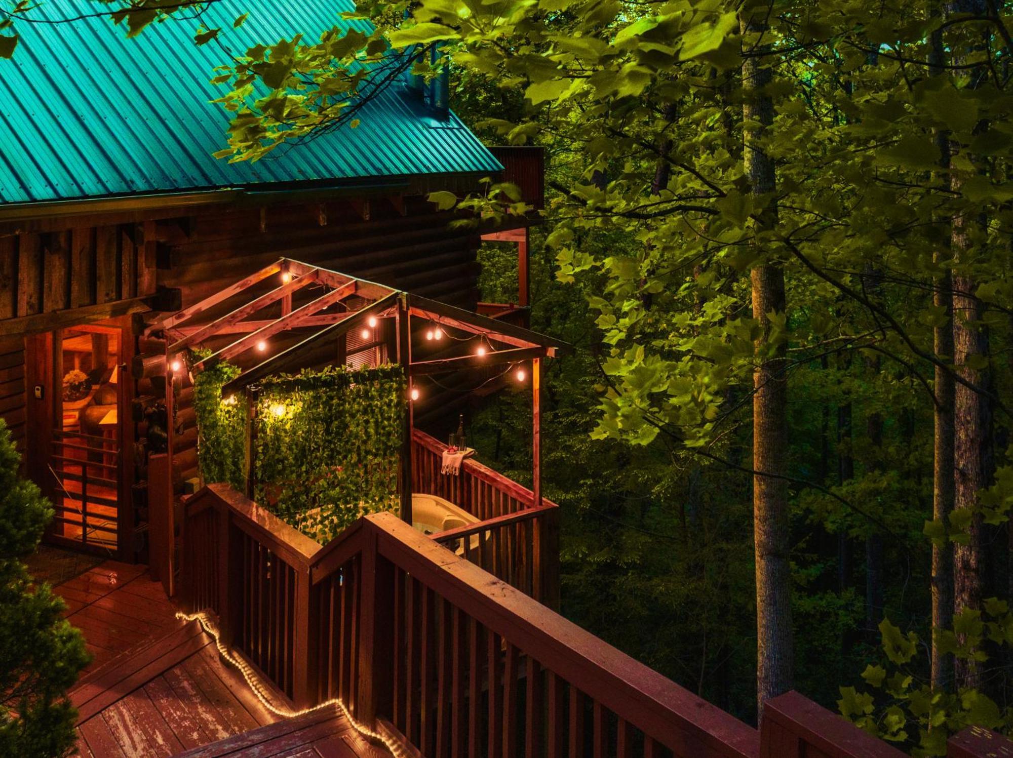 Cabin In A Gated Resort With Seasonal Resort Pool ピジョンフォージ エクステリア 写真